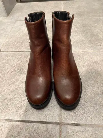 ROYAL REPUBLIQ 브라운 숏부츠