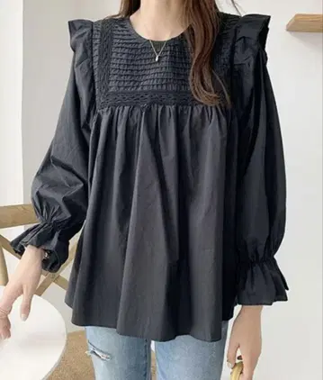 새상품 sally Lunn 핀턱 프릴 블라우스 블랙