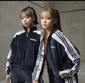 adidas W ADIBREAK VELOUR TT 상하의 세트