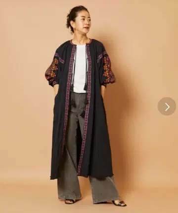 freada 블라우스