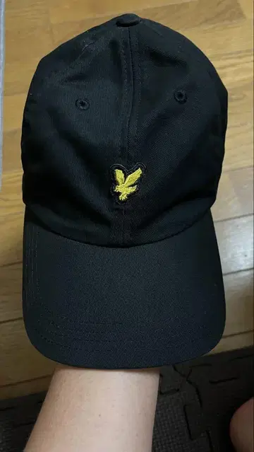 Lyle & Scott 블랙 야구 모자