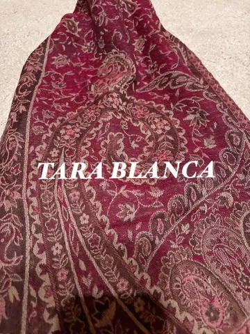 TARA BLANCA 타라 블랑카 꽃무늬 자수 스톨 레드