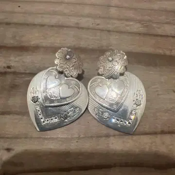 GAS BIJOUX 하트형 실버 귀걸이
