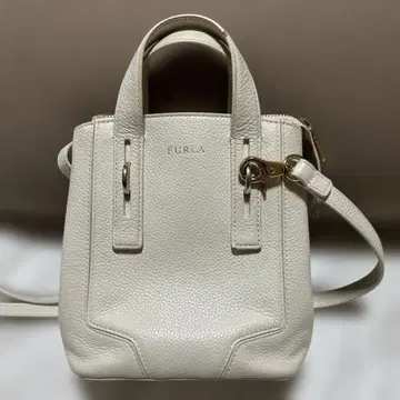 FURLA 화이트 숄더백