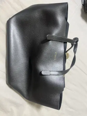 FURLA 실버계 토트백