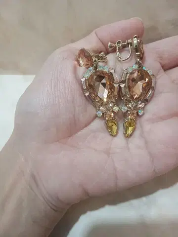 [새상품급] 질 바이 질 스튜어트 비즈 귀걸이