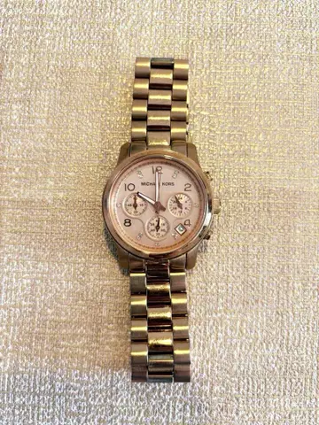 MICHAEL KORS 크로노그래프 시계 골드