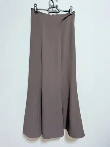 W closet 롱 플레어 스커트 브라운