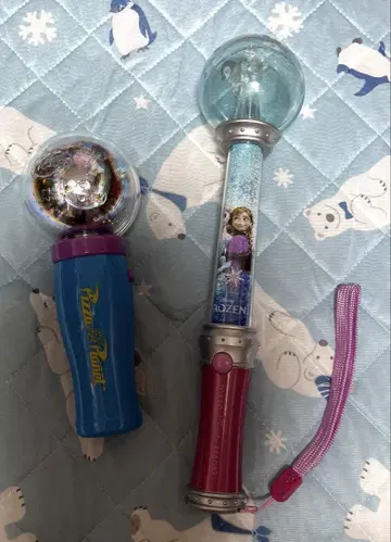 디즈니 리틀 그린맨과 겨울왕국 빛나는 라이트
