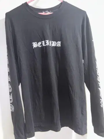 Belinda 블랙 긴팔 T셔츠 M 큐빅 T셔츠