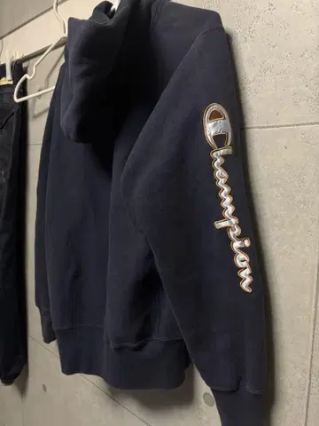 챔피온 리바이스 위브 사이드 로고 후드티 L