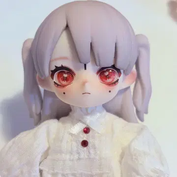 Nyssa 등, 8mm 데칼 눈