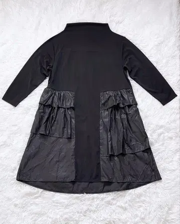 코이비토 미사키 긴팔 원피스