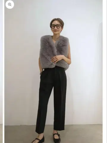 EllIE 컷오프 테이퍼드 팬츠 블랙
