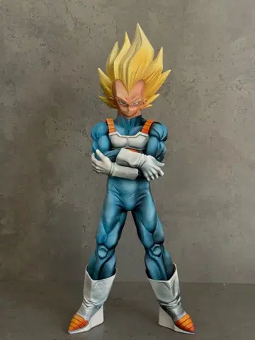 드래곤볼 베지터 피규어