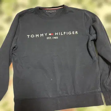 TOMMY HILFIGER 네이비 맨투맨 M