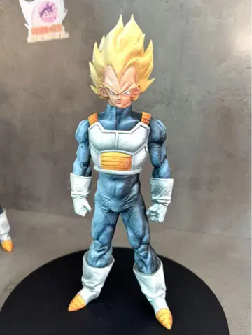 드래곤볼 베지터 3차원 채색 피규어