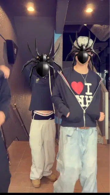블랙 지퍼 후드티