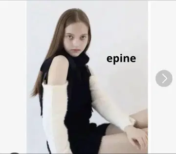 레어 epine 바이컬러 모헤어 오프숄더 리본 니트