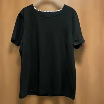 [ 아쿠아 스큐텀 ] 새상품급 칠흑의 T셔츠