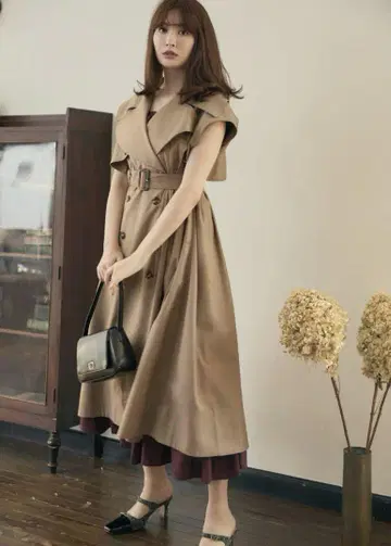 Herlipto Sleeveless Twill Trench Dress