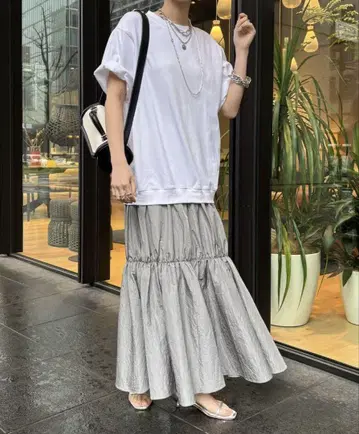 하프 슬리브 백 지퍼 도킹 원피스