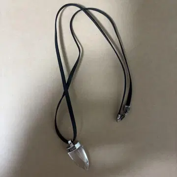 블랙 가죽 크리스탈 펜던트 목걸이