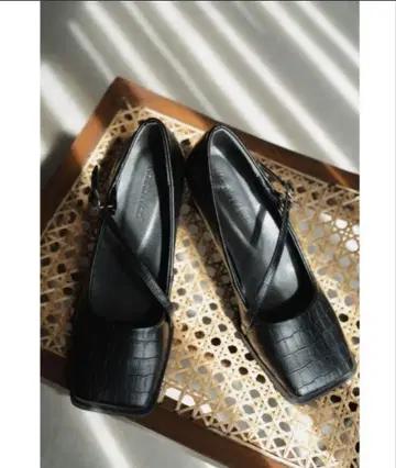 square top pumps heel KnuthMarf