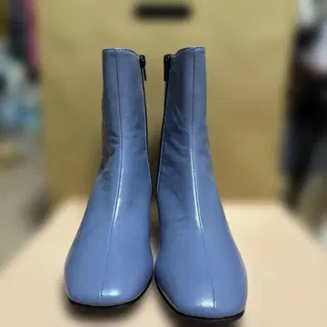 FABIO RUSCONI 라이트 블루 가죽 숏부츠 23cm