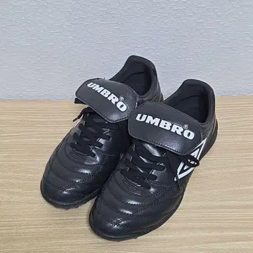미사용급 UMBRO FREAK'S STORE 별주 스니커즈 블랙