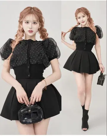 퍼프 슬리브 비즈 장식 블랙 상의