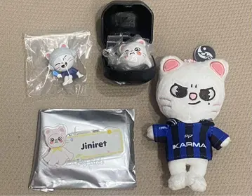 KARMA SKZOO 사우나 지니렛 배지 피규어  반지