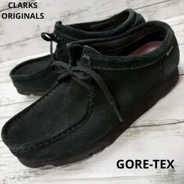 GORE-TEX CLARKS ORIGINALS Wallabee Boot