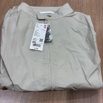 유니클로 3XL 베이지