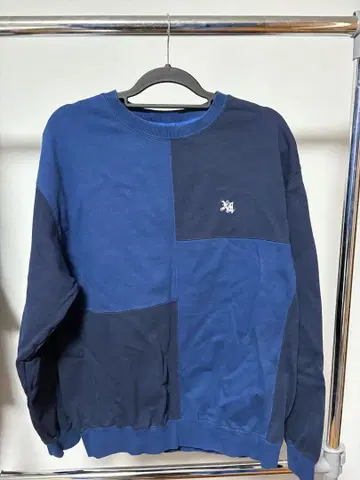 XLARGE 맨투맨