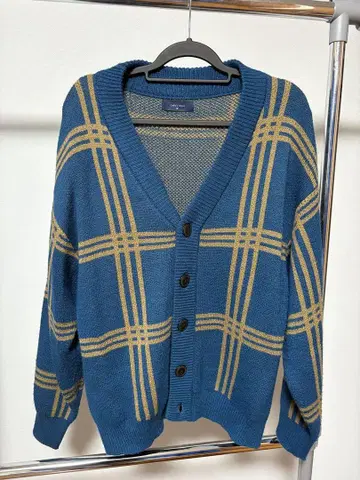 Cathy's closet M 가디건 파랑과 베이지 체크 무늬