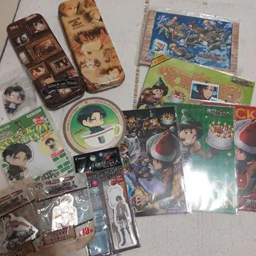 진격의 거인 캐릭터 굿즈 세트