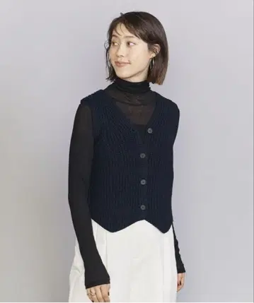 코튼 블렌드 버튼 컴팩트 베스트