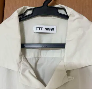 TTT MSW 반팔 셔츠 화이트 꽃무늬 자수