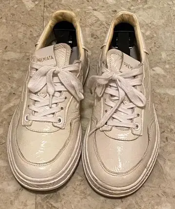 PREMIATA 화이트 가죽 스니커즈