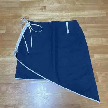 네이비 비대칭 스커트