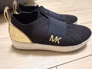 Michael Kors 슬립온 스니커즈 블랙/골드