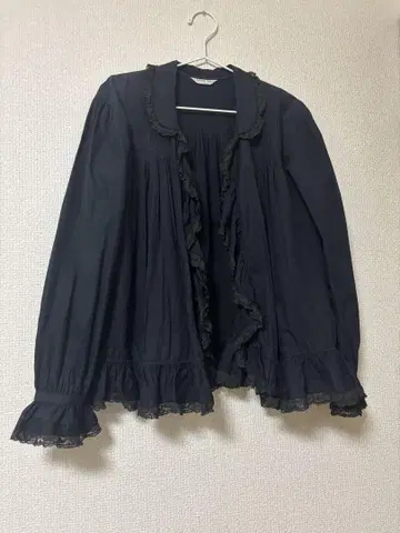 KANEKO ISAO 핀턱 블랙 긴팔 레이스 블라우스