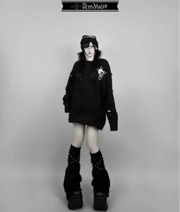 Dimmoire SKULL 와펜 니트 블랙