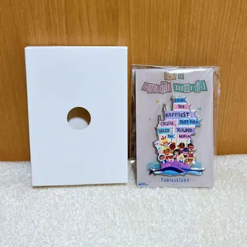 디즈니 잇츠어스몰월드 핀 배지