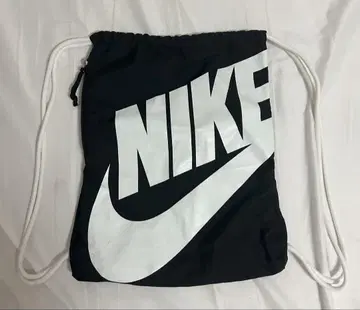 NIKE 블랙 냅색