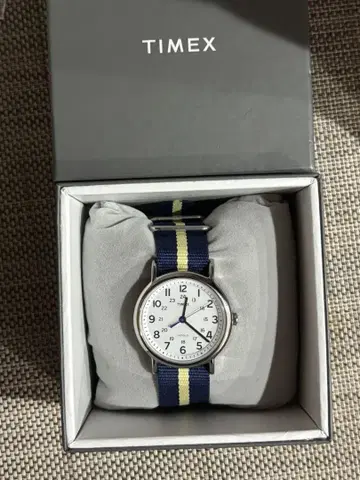 TIMEX 위켄더 크림 x 네이비 박스 포함