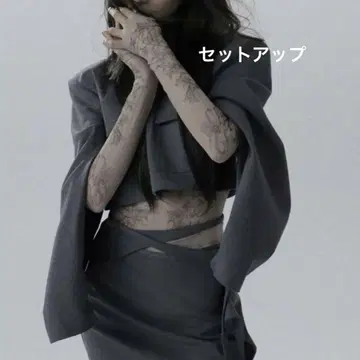 melt the lady 암 슬릿 크롭 재킷