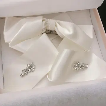 Simone Rocha 리본 머리핀 헤어 액세서리 새상품 화이트