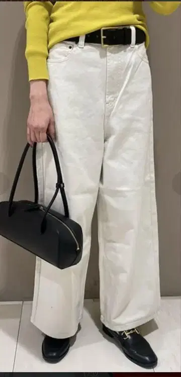 미라 오웬 루즈핏 배기 데님 팬츠 아이보리